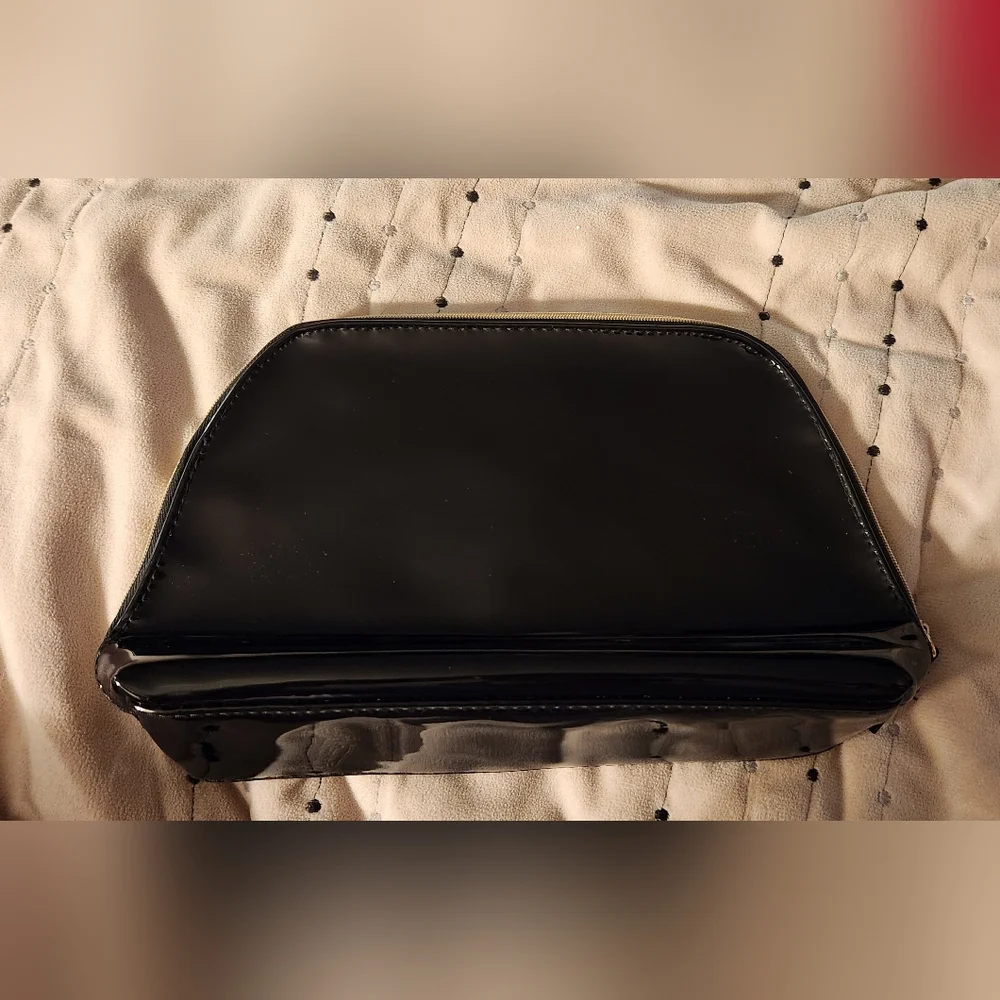 Jimmy Choo Glossy Black Parfums Pouch - Picture 2 of 4